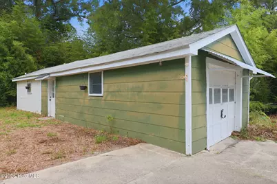 303 Banks Street, Jacksonville, NC 28540 - Photo 29