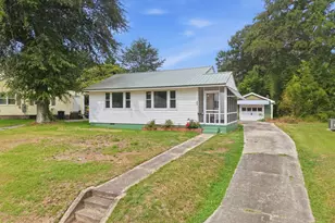 303 Banks St, Jacksonville, NC 28540 - Photo 5