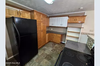 818 Williams Street, Jacksonville, NC 28540 - Photo 9