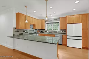 200 Shorepoint Dr, Wilmington, NC 28411 - Photo 17