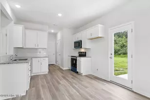 128 Hummingbird Grv Ln, Princeton, NC 27569 - Photo 11