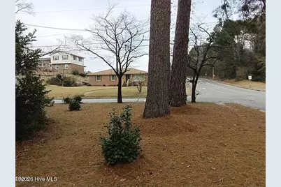 112 N Secrest Street, Kinston, NC 28501 - Photo 11