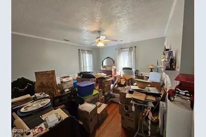405 W Clinton Street, Roseboro, NC 28382 - Photo 17