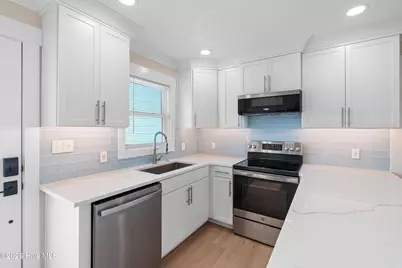 139 Tarpon Drive, Holden Beach, NC 28462 - Photo 17