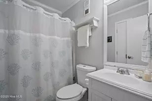 1404 Canal Dr, Carolina Beach, NC 28428 - Photo 13