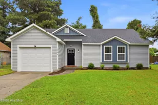 2606 Idlebrook Cir, Piney Green, NC 28544 - Photo 1