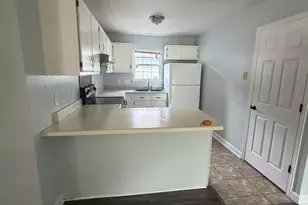 500 St George Cove, Jacksonville, NC 28546 - Photo 3