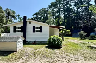 136 Floyd Pond Ln, Richlands, NC 28574 - Photo 5