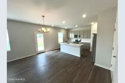 503 Sandy Hollow Drive, Jacksonville, NC 28540 - Photo 5