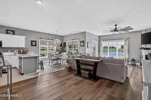 320 Castle Bay Dr, Hampstead, NC 28443 - Photo 7
