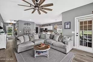 320 Castle Bay Dr, Hampstead, NC 28443 - Photo 11
