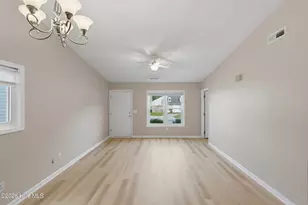 707 Varsity Dr, Wilmington, NC 28403 - Photo 7