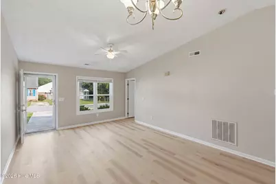 707 Varsity Drive, Wilmington, NC 28403 - Photo 5