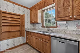 282 Riggs Rd, Hubert, NC 28539 - Photo 15