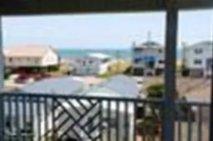 521 S 3rd Ave, Kure Beach, NC 28449 - Photo 17