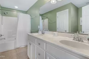 521 S 3rd Ave, Kure Beach, NC 28449 - Photo 35