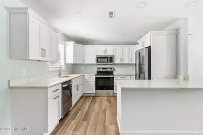 213 Rice Street, Hamlet, NC 28345 - Photo 11