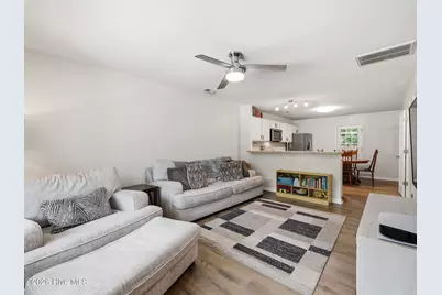 1404 Old Folkstone Road #7, Sneads Ferry, NC 28460 - Photo 5