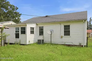 203 Fairview St, Williamston, NC 27892 - Photo 27