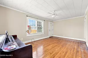 203 Fairview St, Williamston, NC 27892 - Photo 11