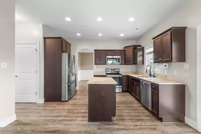451 Worsley Way, Jacksonville, NC 28546 - Photo 9