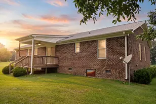 424 Wilcox Rd, Kinston, NC 28501 - Photo 5