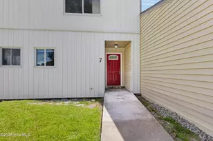 125 Pirates Rd, New Bern, NC 28562 - Photo 1