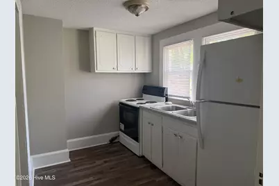 511 E Woodall Street, Smithfield, NC 27577 - Photo 7