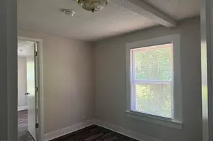 511 E Woodall St, Smithfield, NC 27577 - Photo 3
