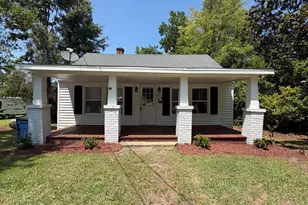 511 E Woodall St, Smithfield, NC 27577 - Photo 1