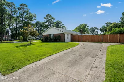 120 Silver Leaf Drive, Jacksonville, NC 28546 - Photo 3