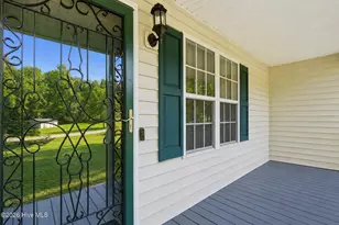 130 Walton Cir, Benson, NC 27504 - Photo 3