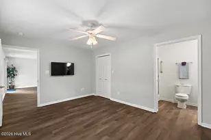 405 Jasmine N, Swansboro, NC 28584 - Photo 9