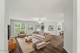405 Jasmine N, Swansboro, NC 28584 - Photo 17