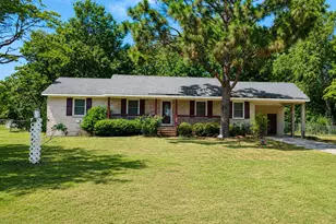 2576 Forrest Dr, Kinston, NC 28504 - Photo 1