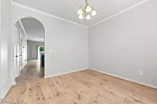 404 Glenhaven Ln, Jacksonville, NC 28546 - Photo 5