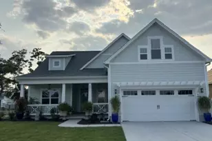 2250 Crescent Bay Dr, Southport, NC 28461 - Photo 1