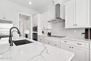 510 Seafarer Dr, Carolina Beach, NC 28428 - Photo 11