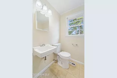 2272 Onslow Drive, Jacksonville, NC 28540 - Photo 9