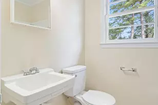 2272 Onslow Dr, Jacksonville, NC 28540 - Photo 9