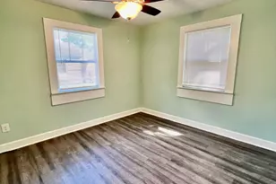 4110 E Pine St, Farmville, NC 27828 - Photo 9