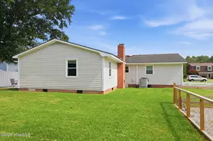211 Vine St, Beaufort, NC 28516 - Photo 5