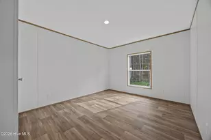 560 Lanier Ave, Rocky Point, NC 28457 - Photo 17