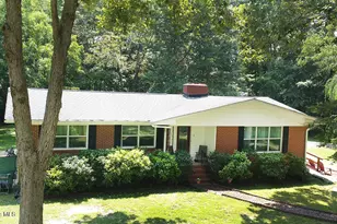 208 Drew St, Louisburg, NC 27549 - Photo 7