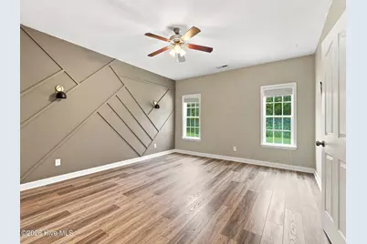302 Squire Court, Maple Hill, NC 28454 - Photo 17
