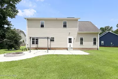 302 Squire Court, Maple Hill, NC 28454 - Photo 45