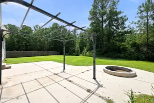 302 Squire Ct, Maple Hill, NC 28454 - Photo 49