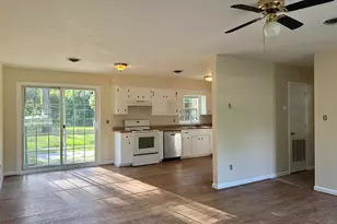 792 Broad Creek Rd, New Bern, NC 28560 - Photo 1