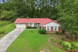 900 Welsh Ln, Jacksonville, NC 28546 - Photo 1