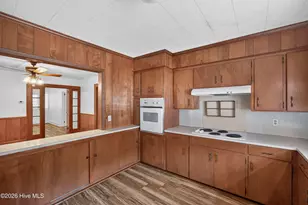 309 E Main St, Magnolia, NC 28453 - Photo 15